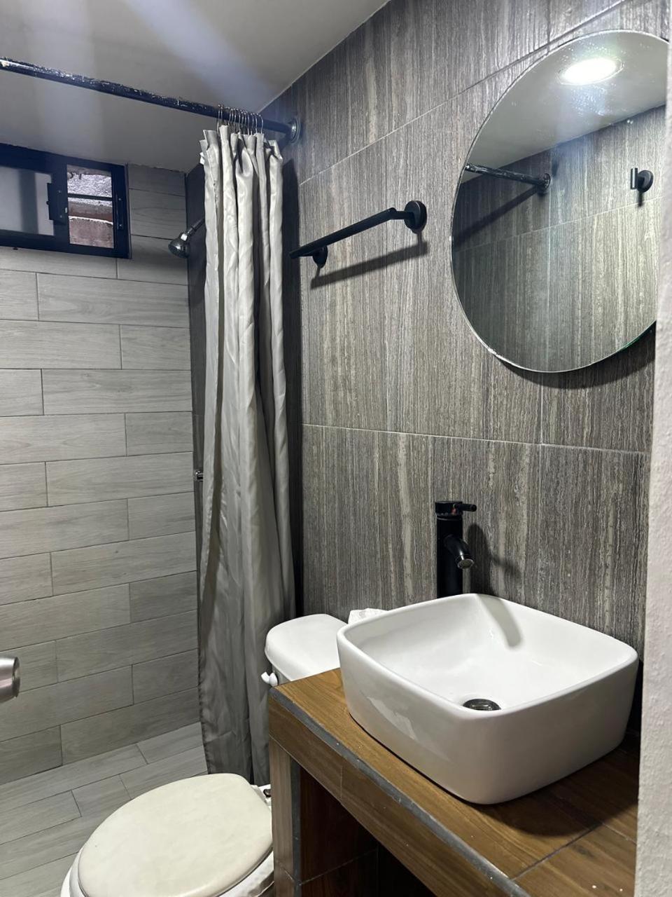 טיחואנה Apartamentos Ambassador מראה חיצוני תמונה